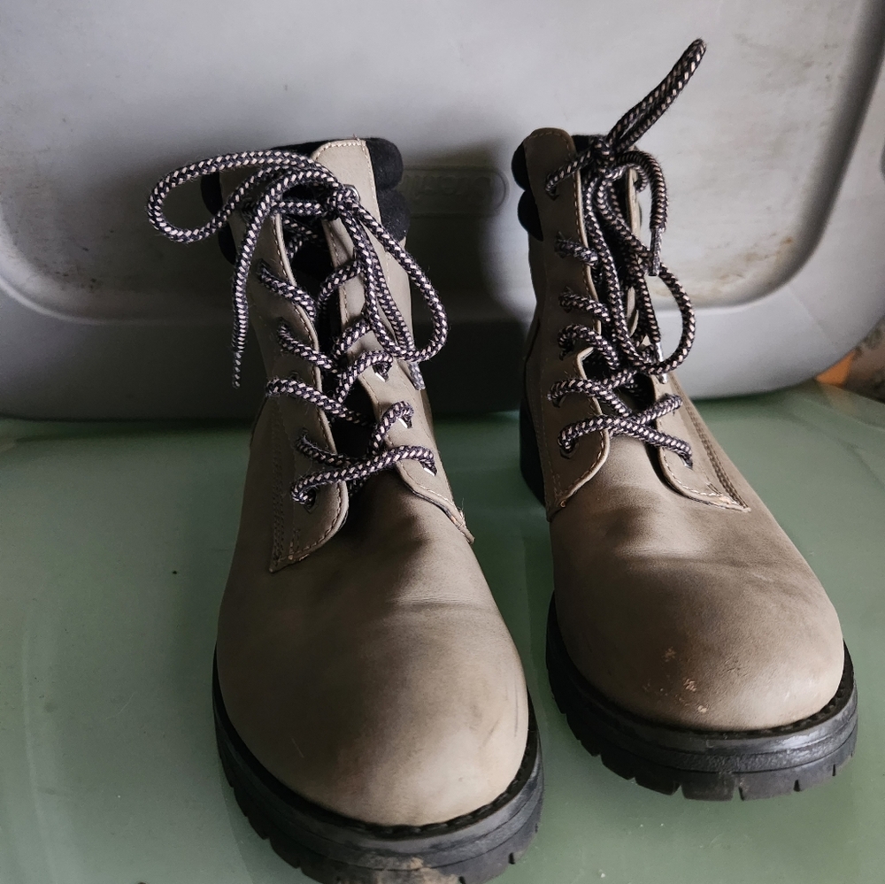Women's Tan Lace-Up Boots